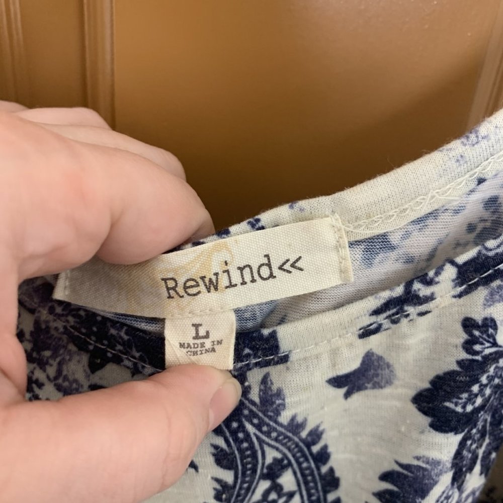 Rewind Tank top - Picture 2 of 3
